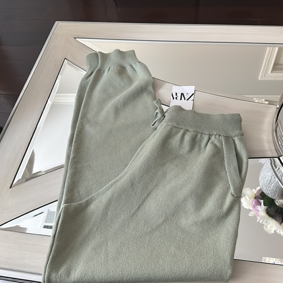 Zara Knit Jogger’s - Picture 7 of 8